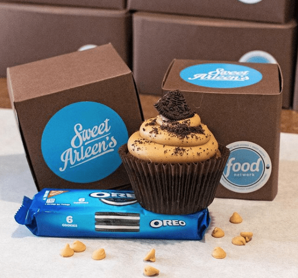 oreo buiscuit creamy cupcake with sweet arleens and food network packing boxes